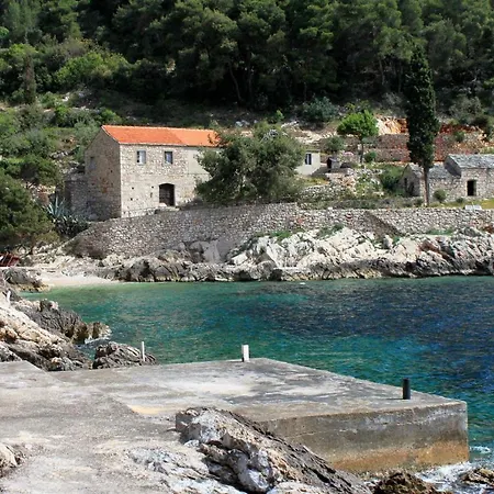 Secluded Fisherman's Cove Skozanje, Hvar - 4009 Holiday home Gdinj